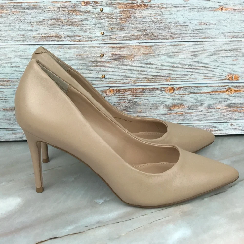 Steve Madden Luiza Stilettos in Nude/Beige